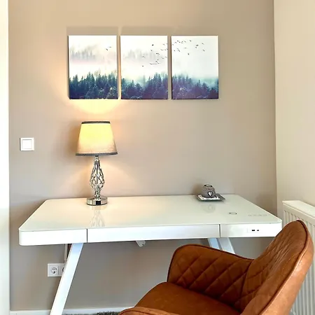 Mein Apartment, Forest View Mit Balkon Und Klima, Bis 10 Personen Lejlighed