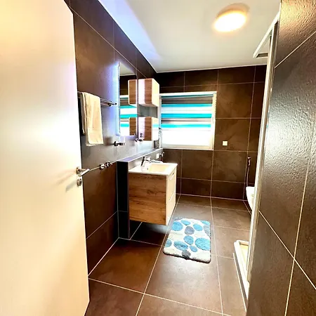 Mein Apartment, Forest View Mit Balkon Und Klima, Bis 10 Personen *