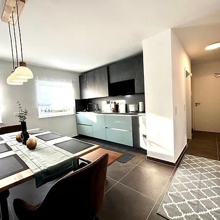 Mein Apartment, Forest View Mit Balkon Und Klima, Bis 10 Personen アパート *