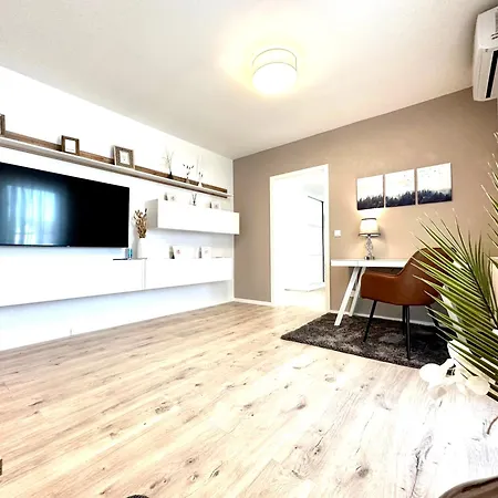 Mein Apartment, Forest View Mit Balkon Und Klima, Bis 10 Personen Lejlighed *