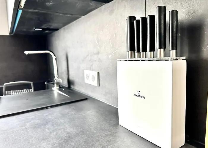 Mein Apartment, Forest View Mit Balkon Und Klima, Bis 10 Personen アパート