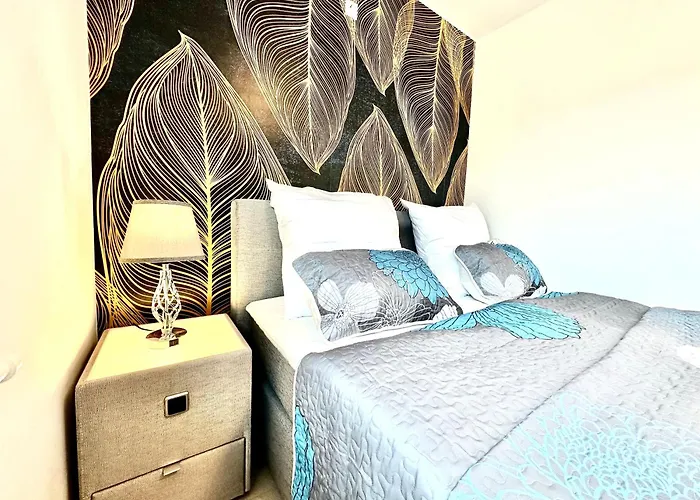 Mein Apartment, Forest View Mit Balkon Und Klima, Bis 10 Personen アパート *