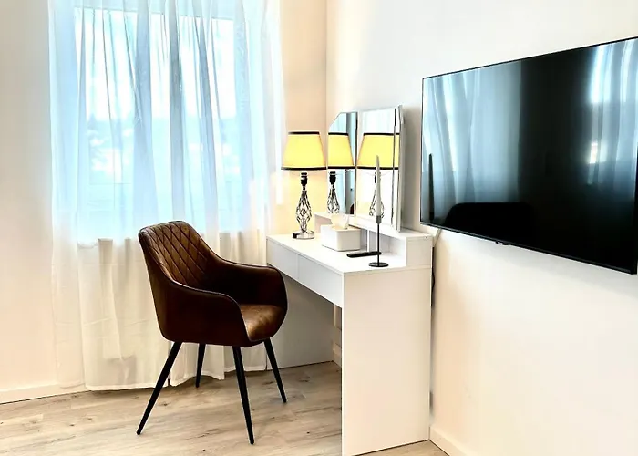 Mein Apartment, Forest View Mit Balkon Und Klima, Bis 10 Personen アパート *