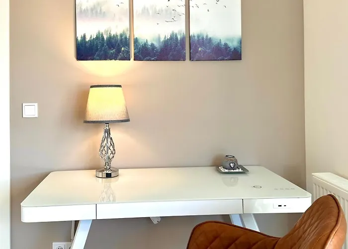 Mein Apartment, Forest View Mit Balkon Und Klima, Bis 10 Personen アパート